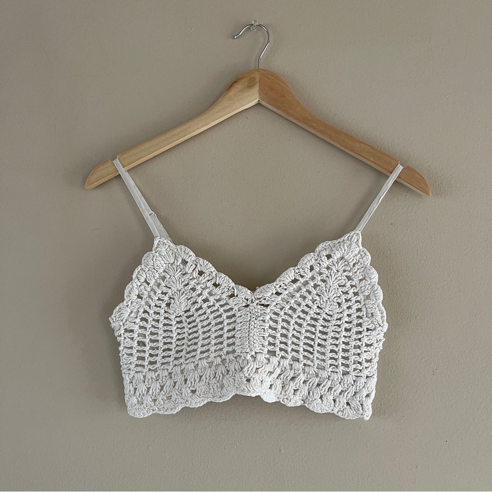 White Crochet Crop Top - Medium
